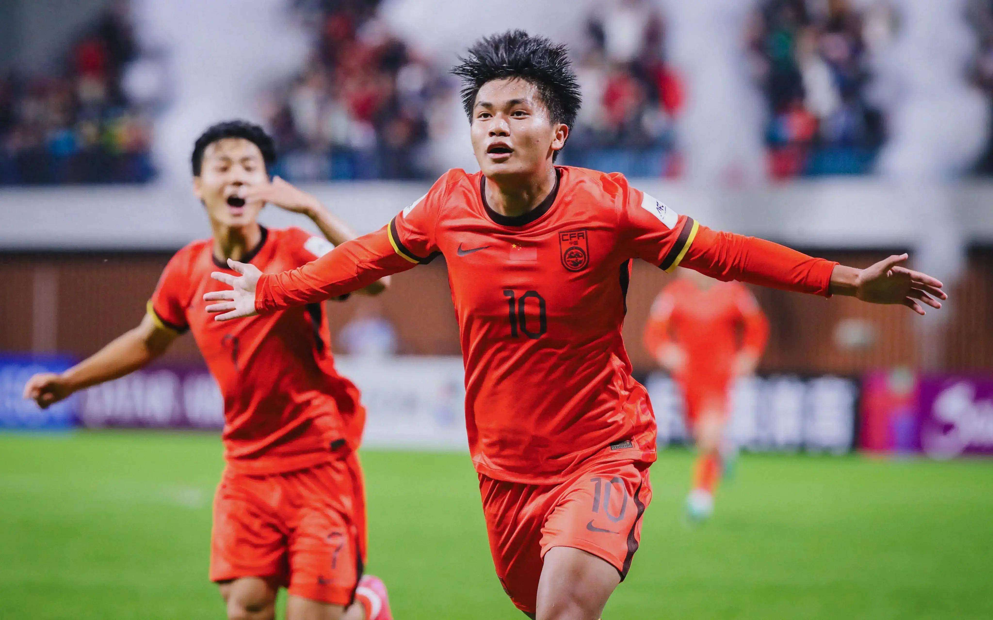 篮球湖人替补球员贡献关键篮板