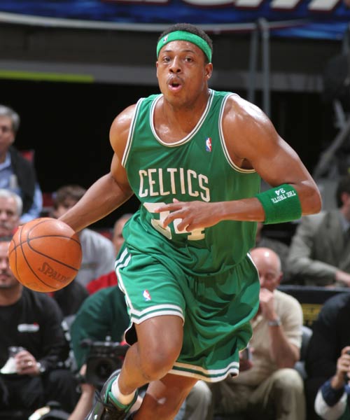 世界杯入选赛｜维尼修斯绝杀 巴西险胜哥伦比亚升第2