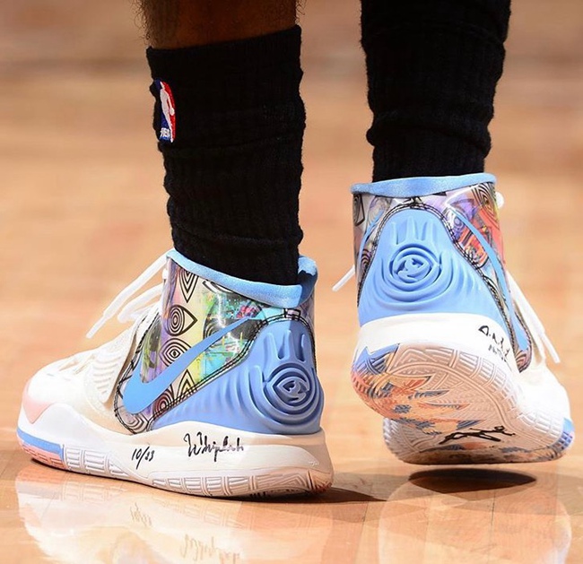 🥰还得看库中锋！库里内线举手要位上篮打成2+1！挥拳庆祝！