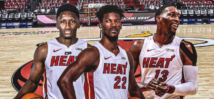 详解棒球规则中的球员替换规则双重替换的战术奥秘