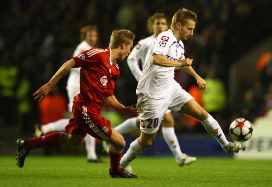 日本职棒：乐天金鹫签下新秀投手三桥虎之介，合约中包含了 2027 年挑战 MLB 的特别条款