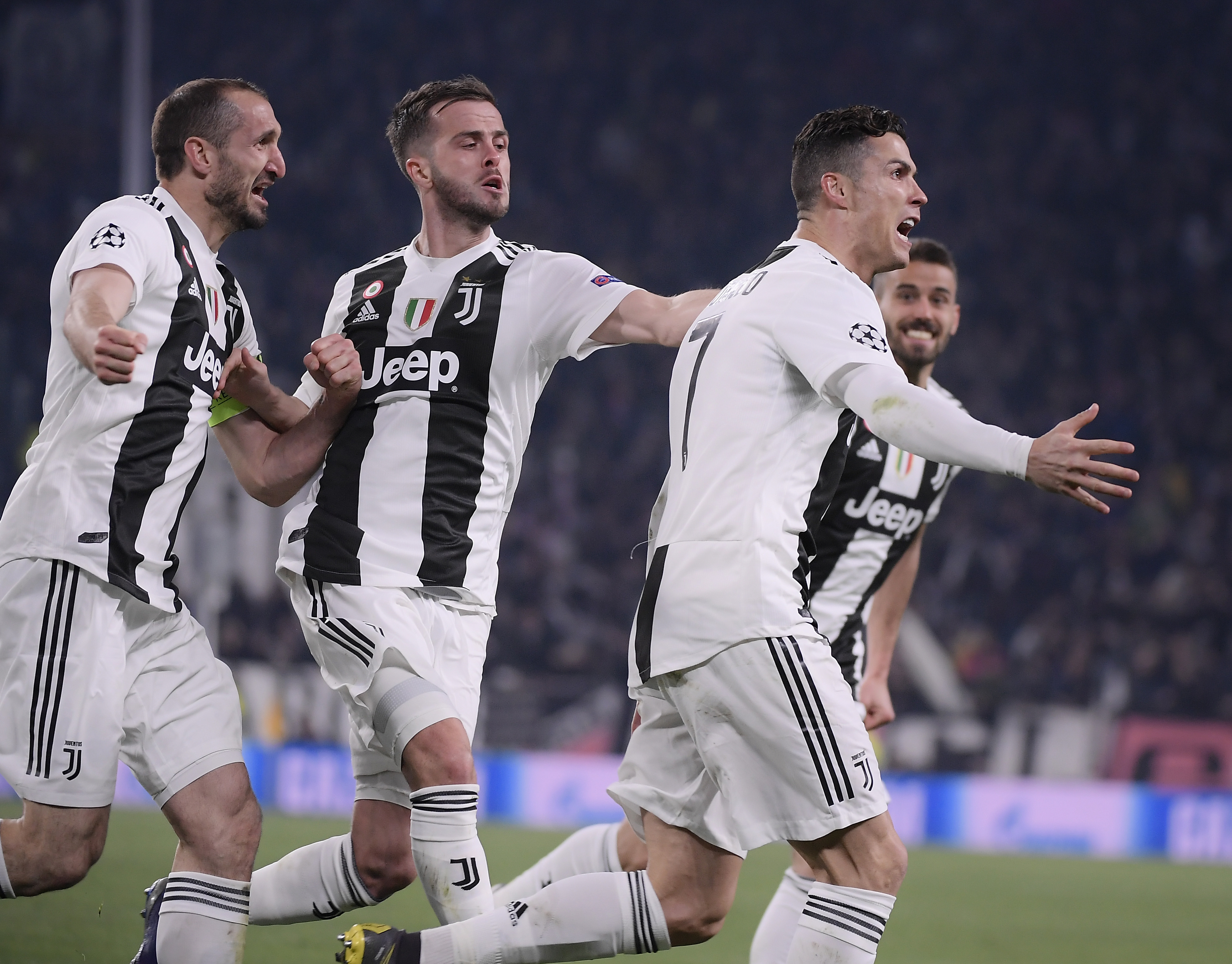 曼联冬窗首签浮现！9000万求购德甲边锋