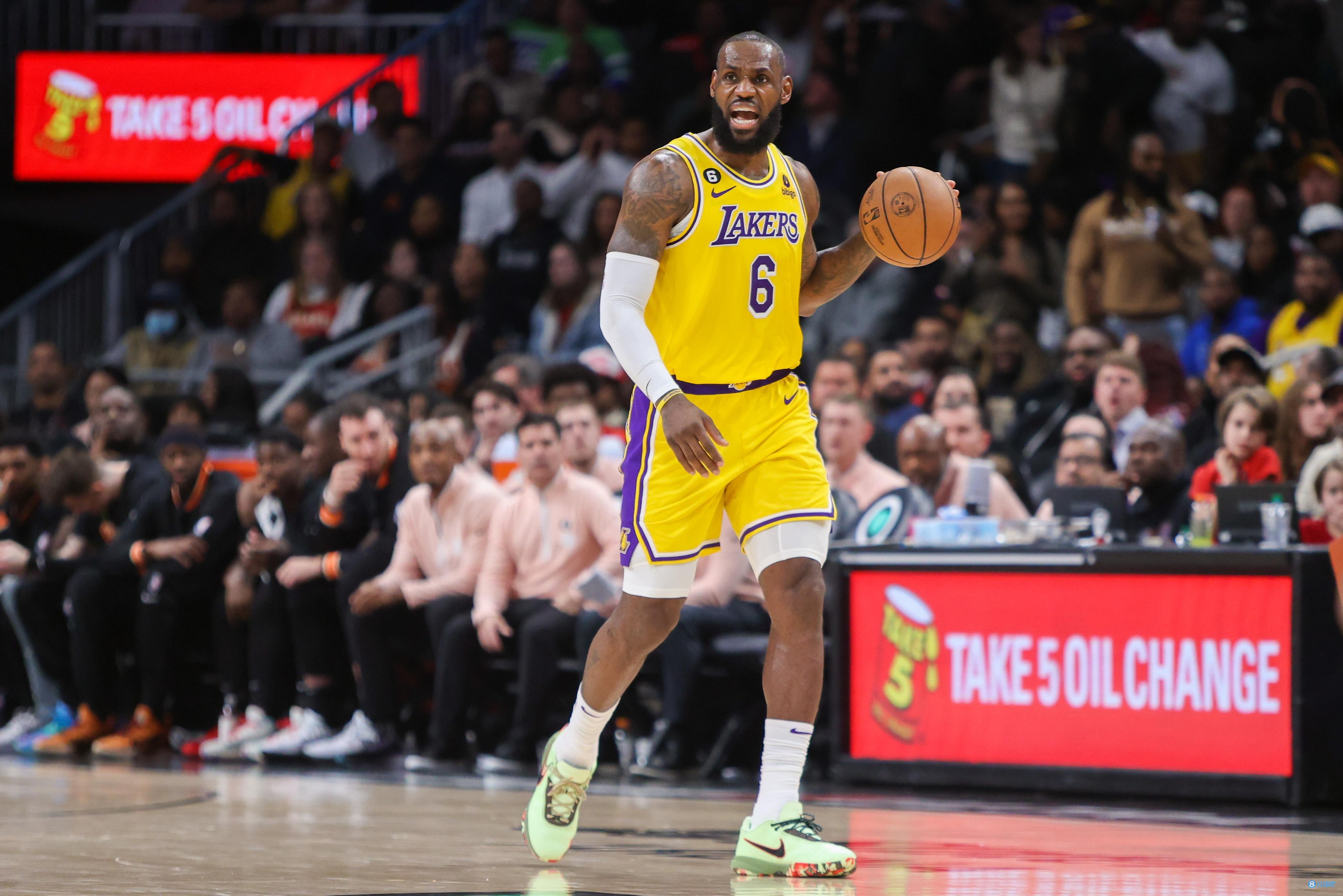 棒球与认知博弈：为什么教练倾向于在领先时保守调度